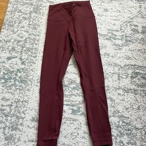 lululemon Savannah red wunder trains